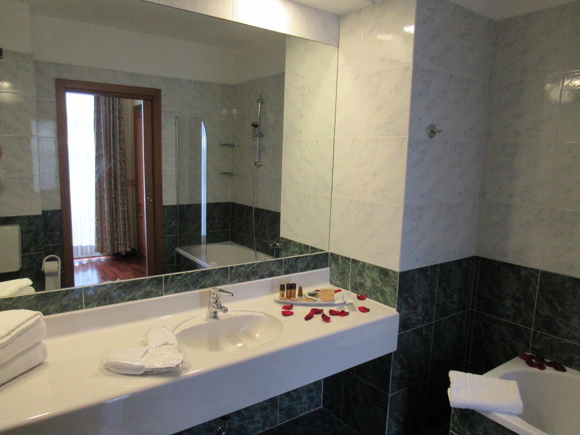 Green Hotel Settimo Torinese Exterior photo